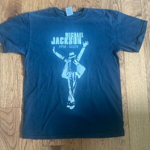 Fruit of the loom vintage Micheal Jackson memorial t shirt, size medium